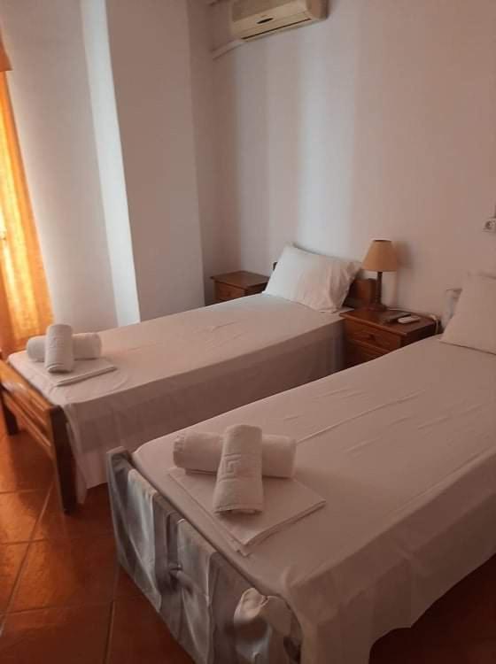 Atlantis Hotel Ermoupoli Luaran gambar